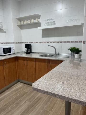 Apartamentos Turisticos Los Barruecos กาเซเรส ภายนอก รูปภาพ
